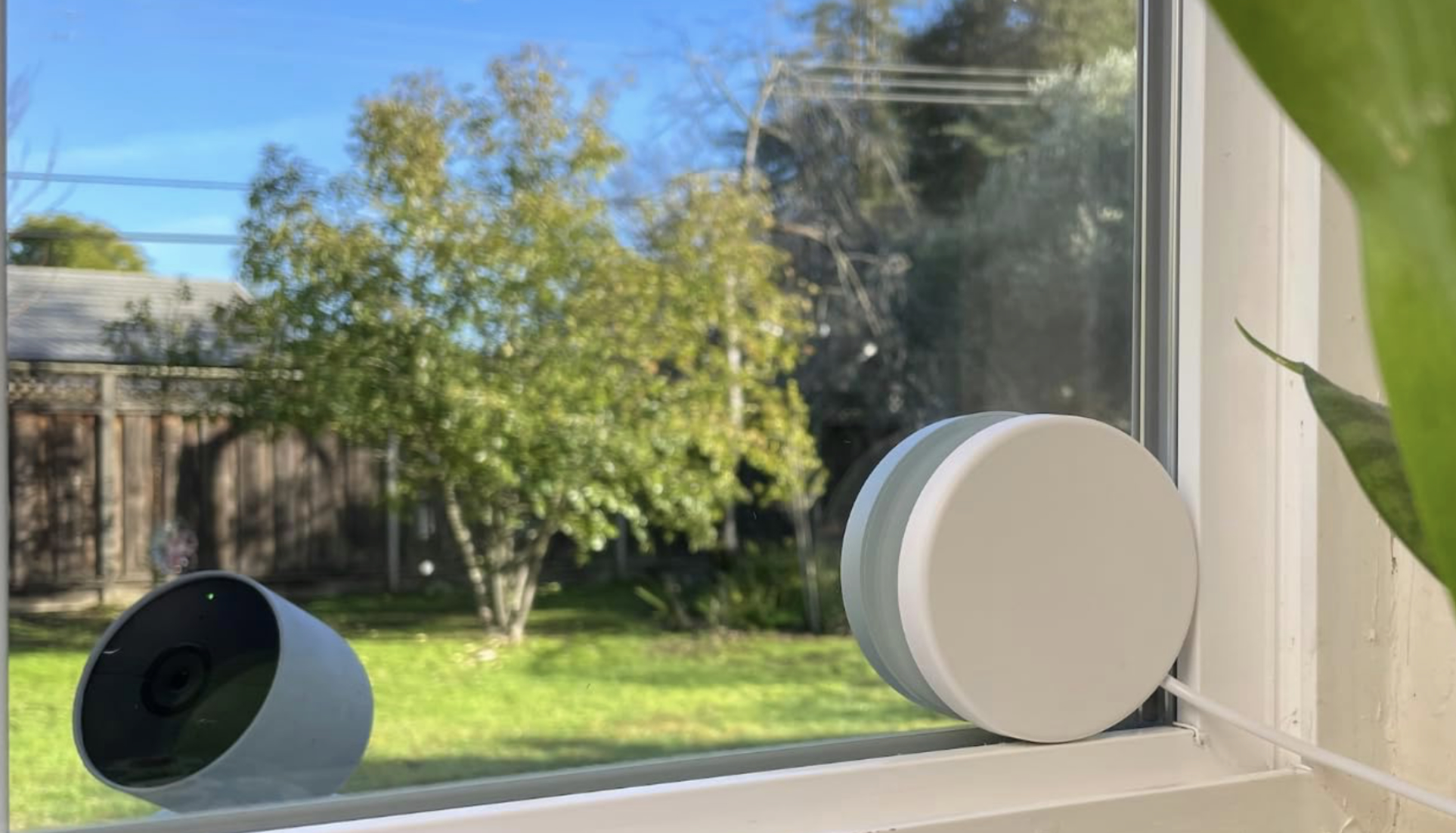 Power Mole wireless power system mounted on a window